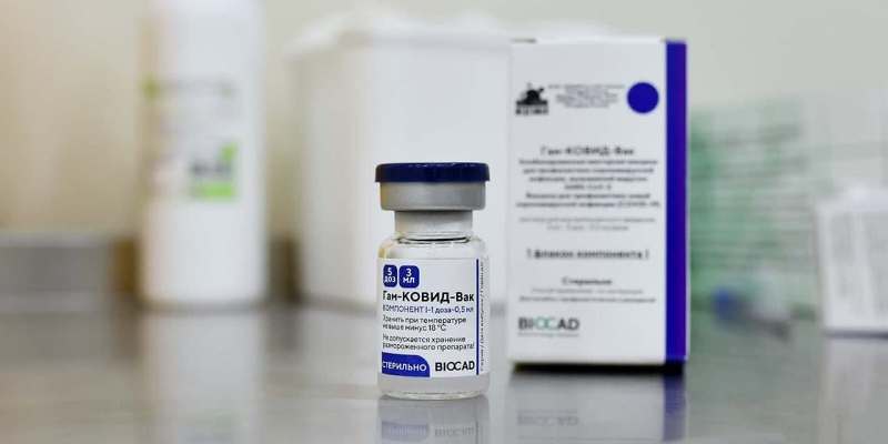Почти половина сделавших прививку от Covid-19 старше 60 - Собянин